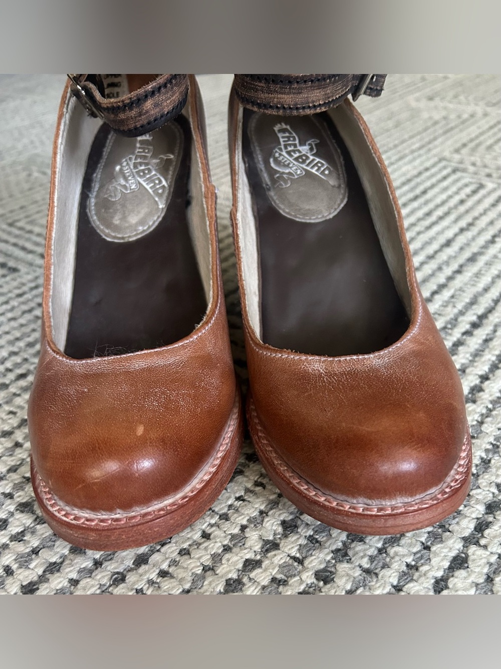 Free Bird Sz 6 Randi Genuine Leather Ankle Strap Heels in Tan - Picture 6 of 12